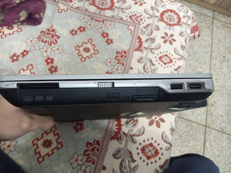 Dell Laptop Core i7 For sale Urgent 5