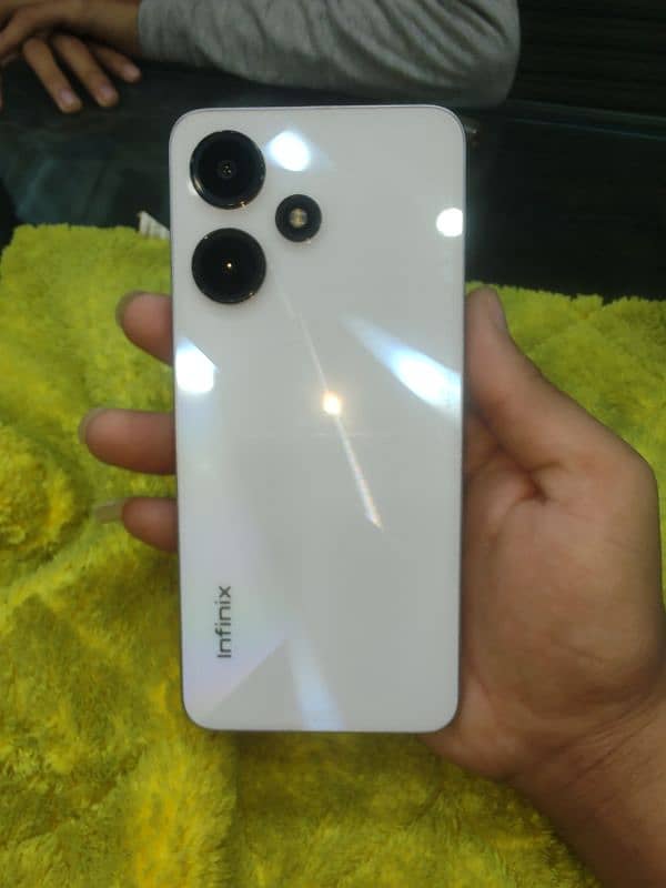 infinix hot 30i 8+8/128 1