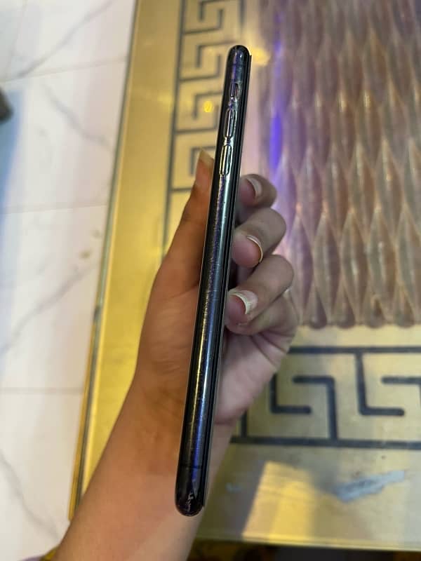 iphone 11 pro max 256gb only kit JV 100% oky water pack 10/9 6