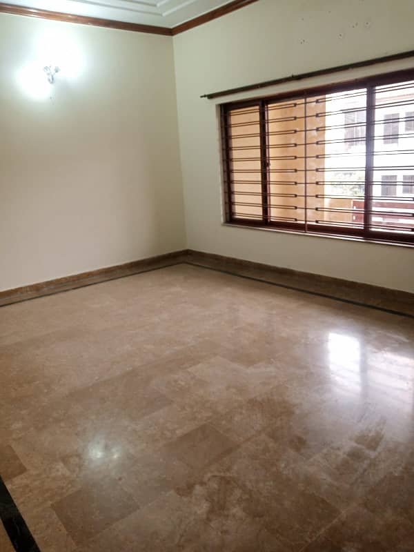 12 Marla Upper Portion for Rent in G-15 Islamabad 3