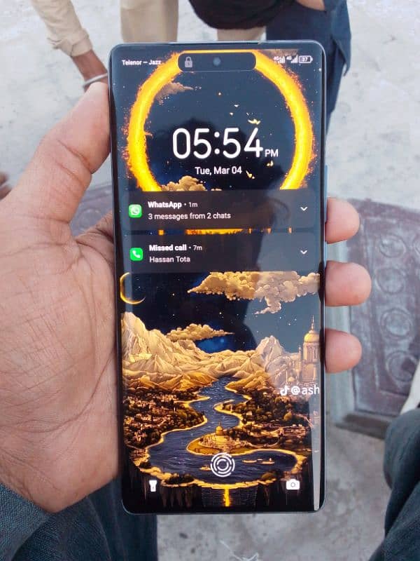 Tecno spark 20 pro plus 4