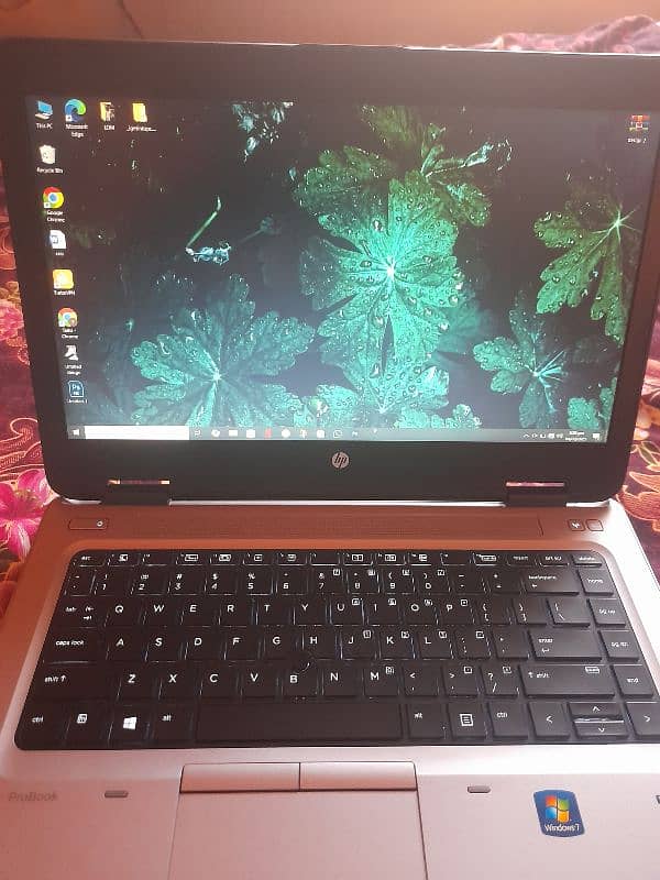 HP 8/256, core i5 6 gen 14" screen hd 0