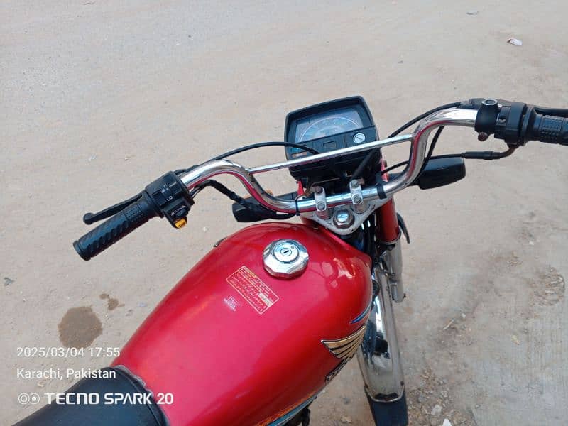 Honda CD 70 red colour 10