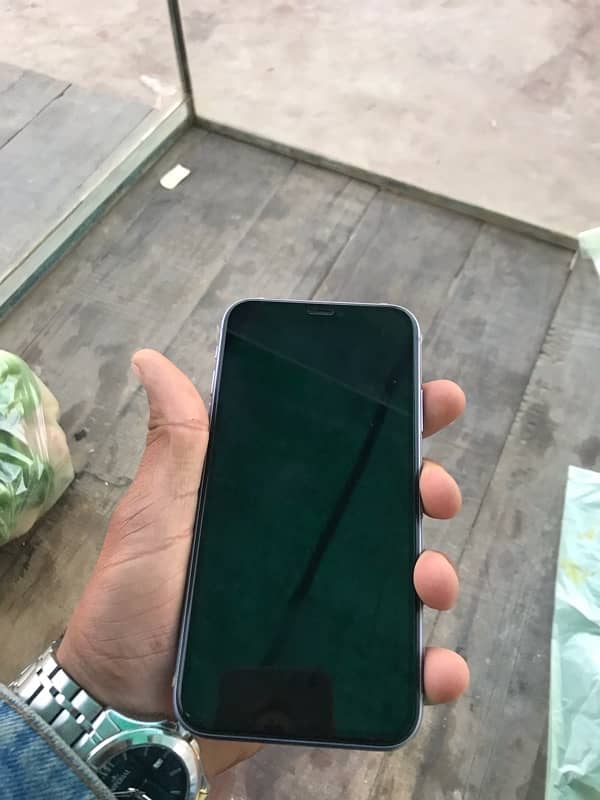 iphone 11 64 GB 3