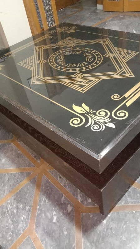 Elegant Black Table with Golden Design – For Sale 0