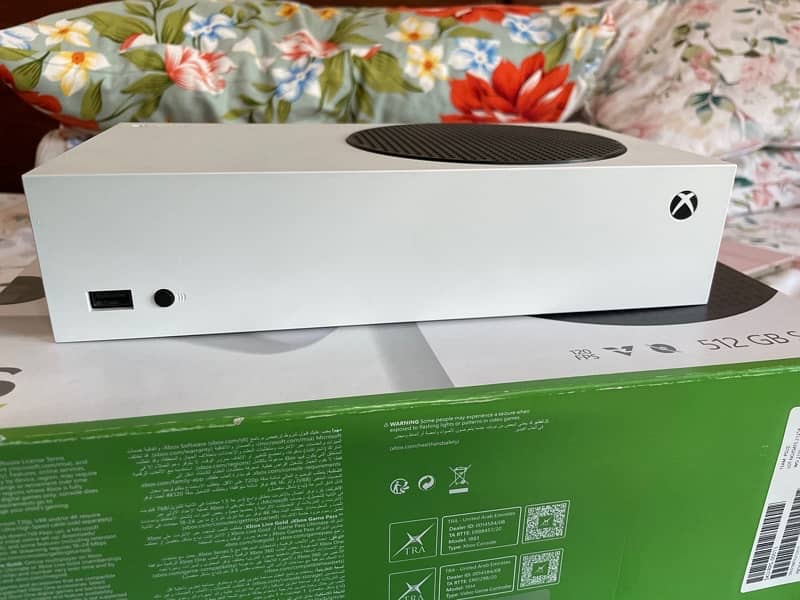 XBOX Series S 18