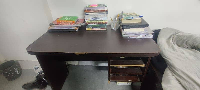 Reasonable Used Study table and Chair. 1