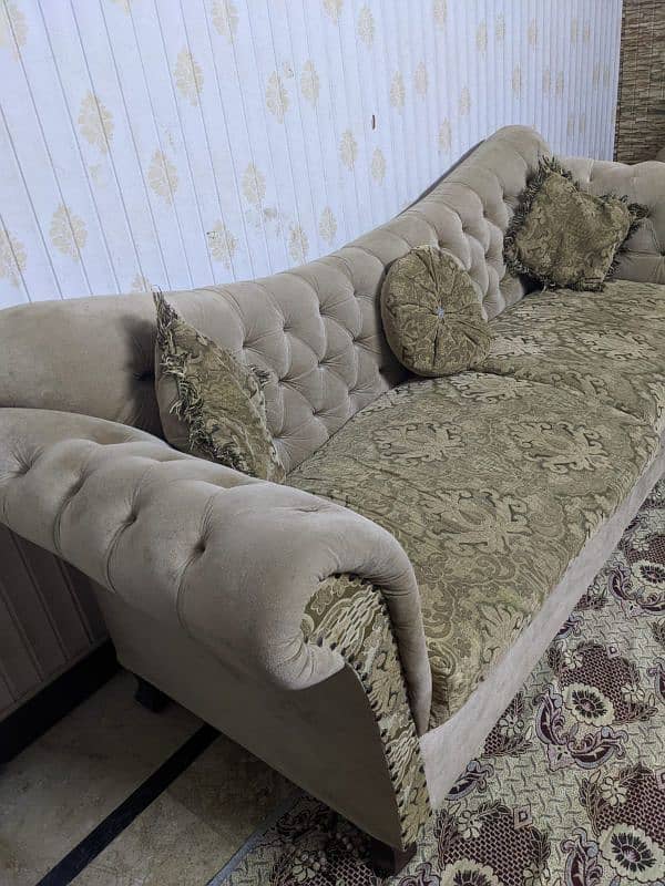 7 Seater Luxury Sofa Set 9