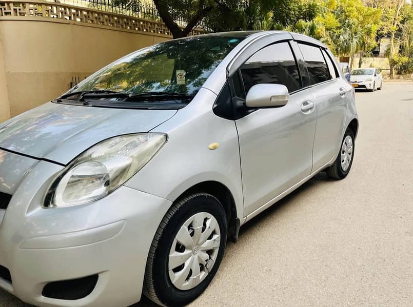 Toyota Vitz 2009 3