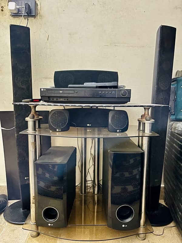 Urgent Sale LG Home Theatre System 0