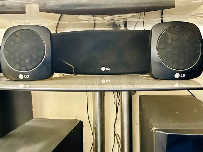 Urgent Sale LG Home Theatre System 3