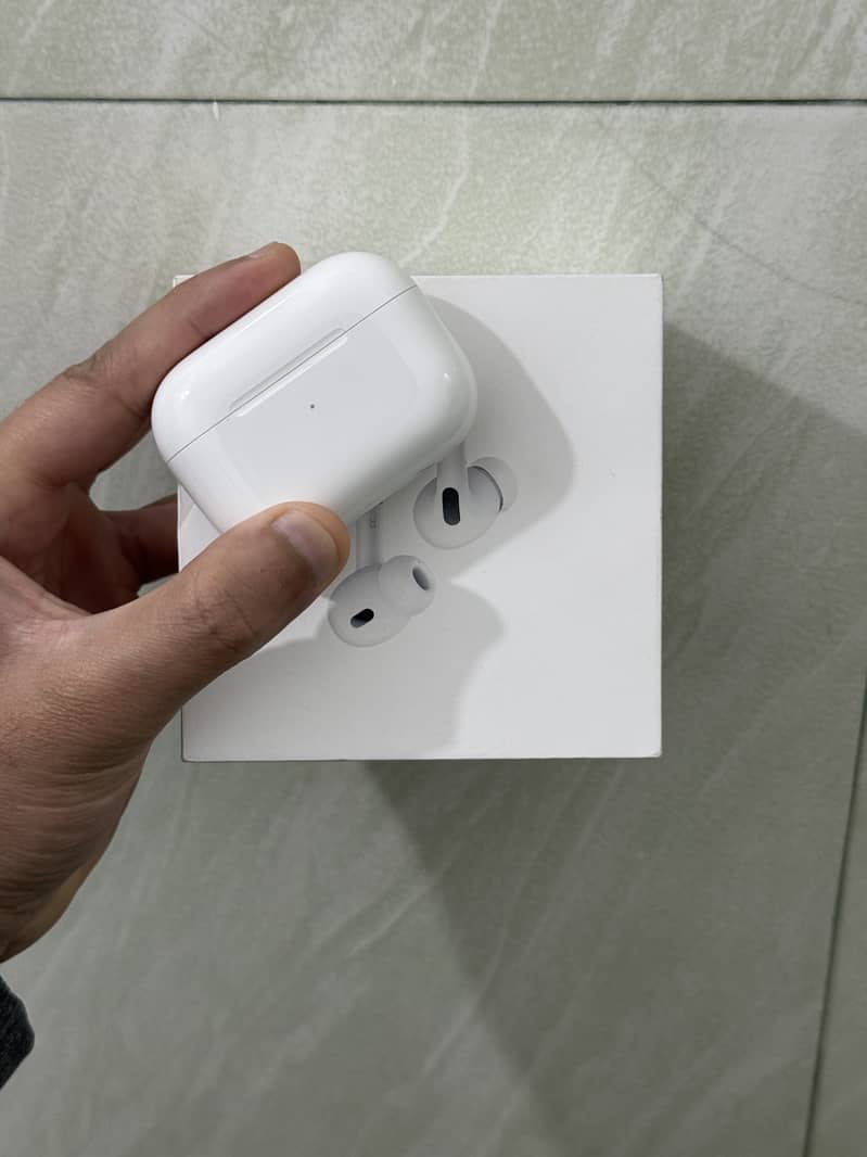 Apple AirPods Pro 2 3