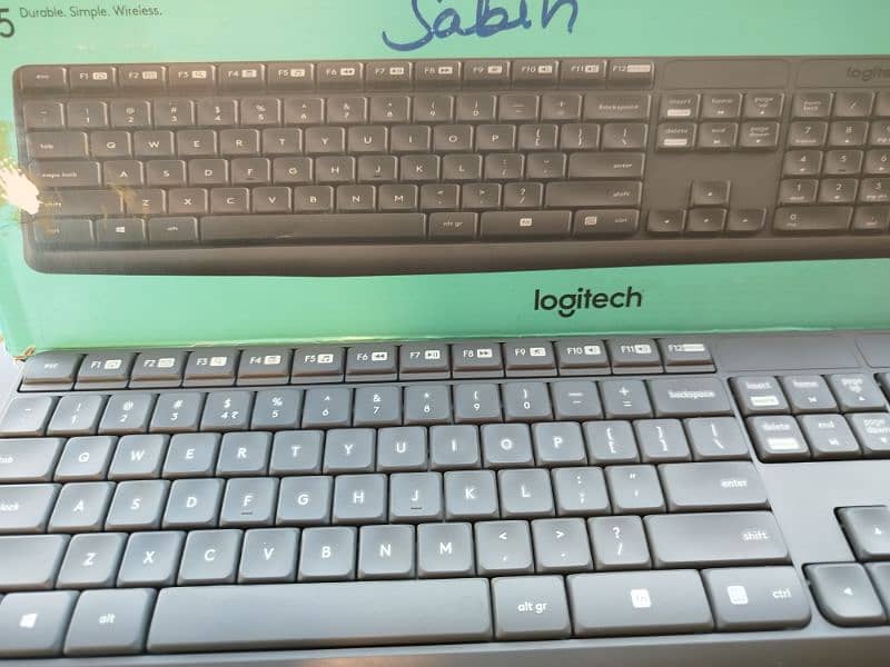 logitech MK235 wireless keyboard & Mouse combo 3