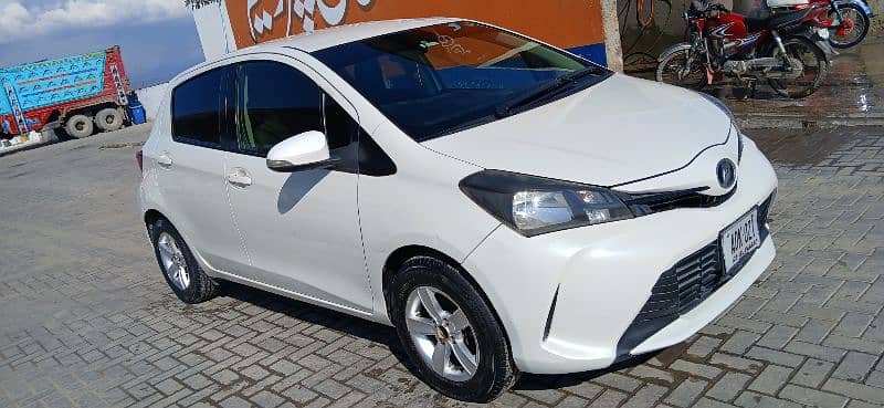 Toyota Vitz 2014 5