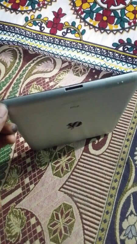 iPad 2 urgent sale 16GB 2GB 4