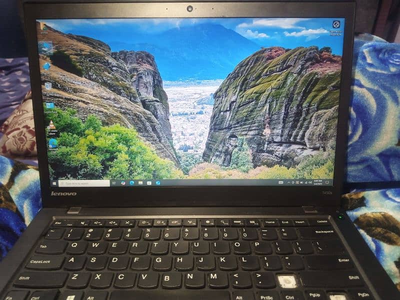 Lenovo Thinkpad i5 5th generation 4