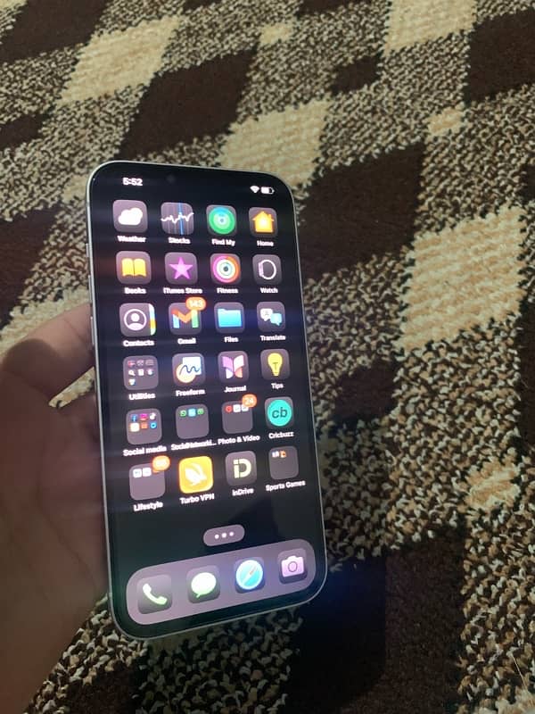 iPhone 14 Plus 9