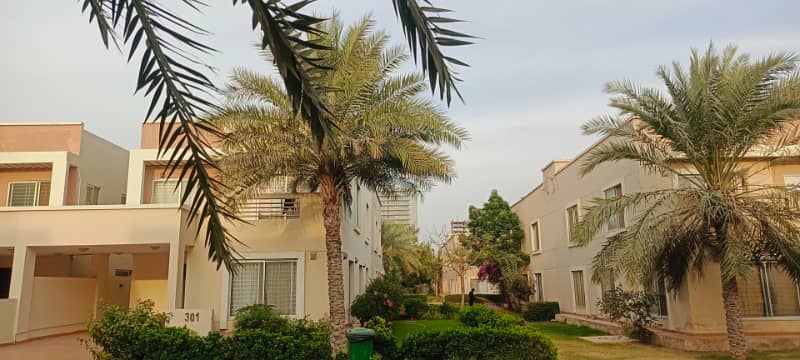 Semi-Corner Quaid Villa with Garden for Rent Bahria Town Karachi 0