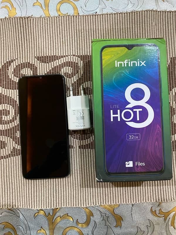 Infinix Hot 8 Lite 4