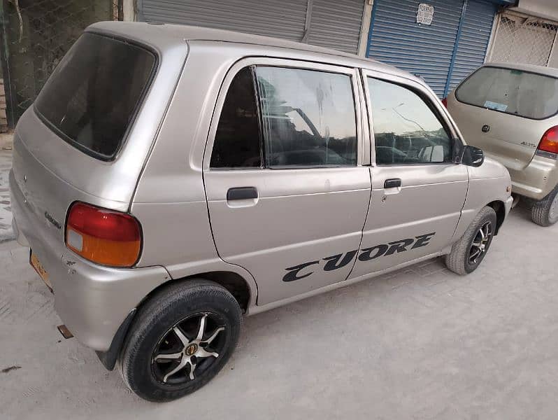 Daihatsu Cuore 2006 3