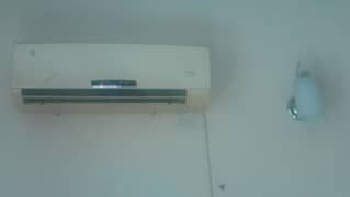 1 TON Air Conditioner