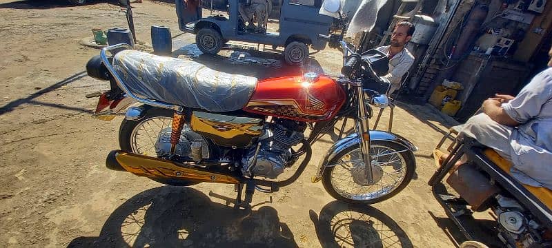 Honda CG 125 10 by 10 condition complete fill hand by hand 4