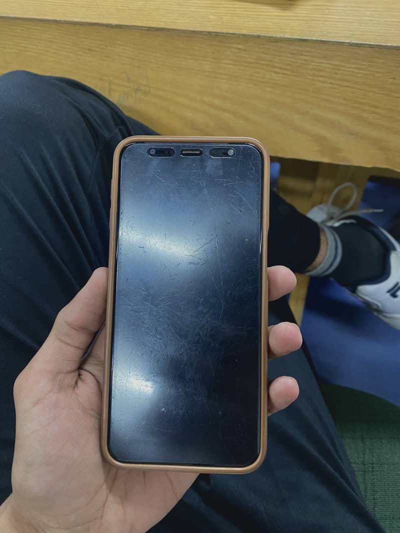 Samsung Galaxy J6 plus 6