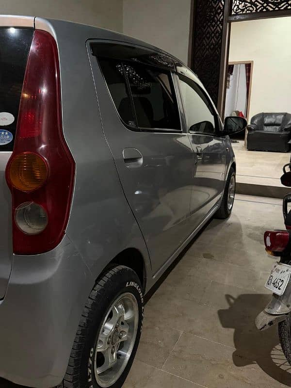 Daihatsu Mira 2012 2