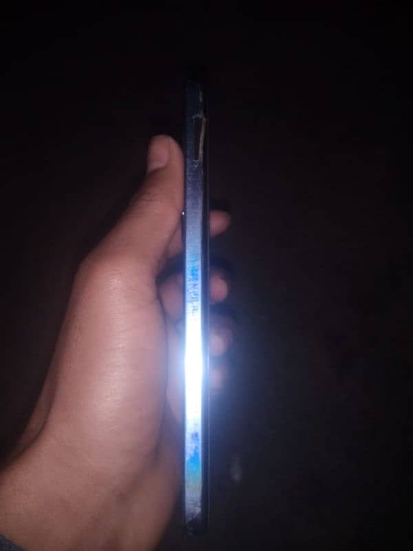 Infinix Hot. 40i 1