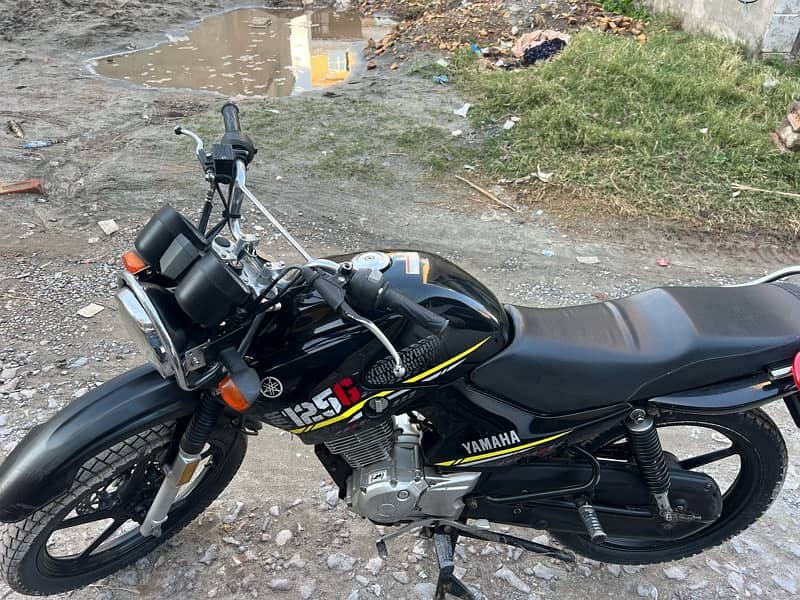 yamaha ybr g 125cc 3