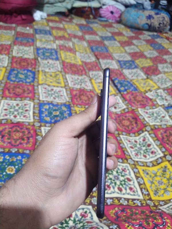 Motorola Z4 urgent sale 6