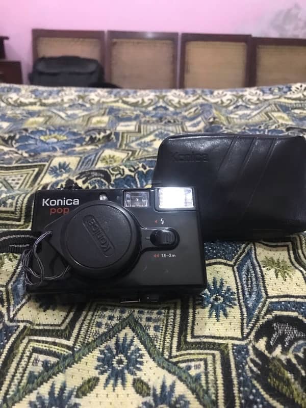 konica pop camera 1