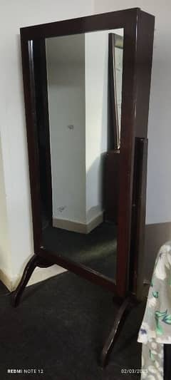 jewellery and. cosmetic. rack with mirror