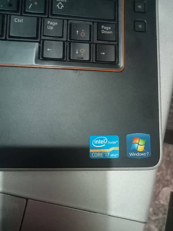 DEll Core i7 Laptop 1