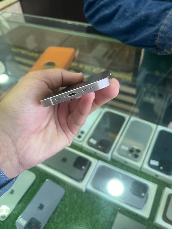 Iphone 13 Non PTA 128 GB 3