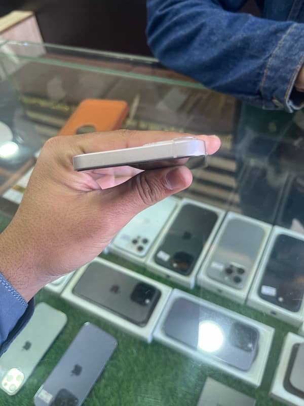 Iphone 13 Non PTA 128 GB 5