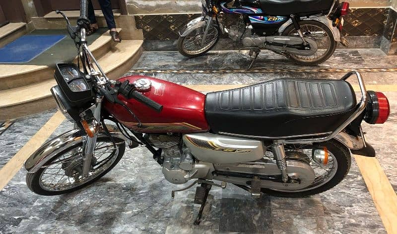 Honda 125 self start 1