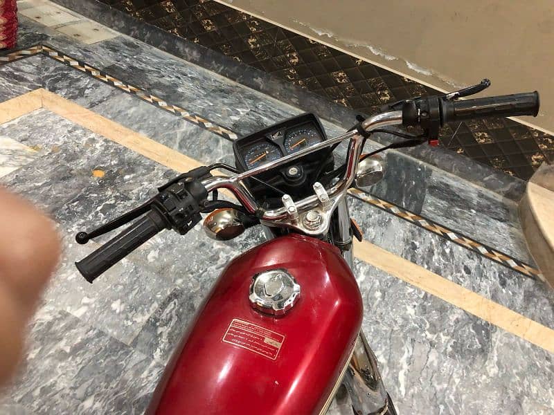 Honda 125 self start 4