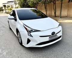 Toyota Prius hybrid 2017 / 2021 Automatic 1.8 S Push