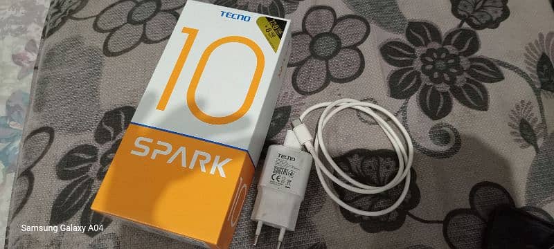 Tecno spark 10 8