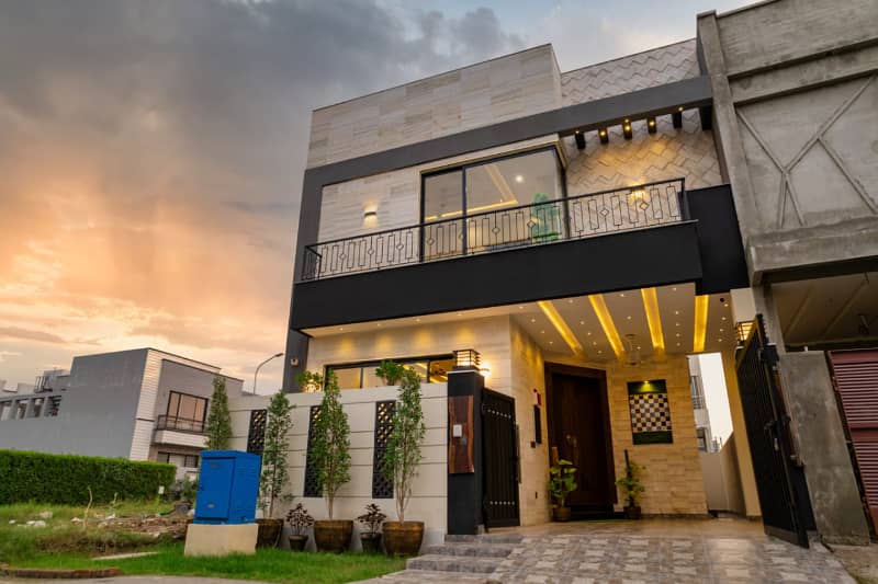 Primely Located 5 Marla Modern Design House is up for Rent in Phase 9 Town 0