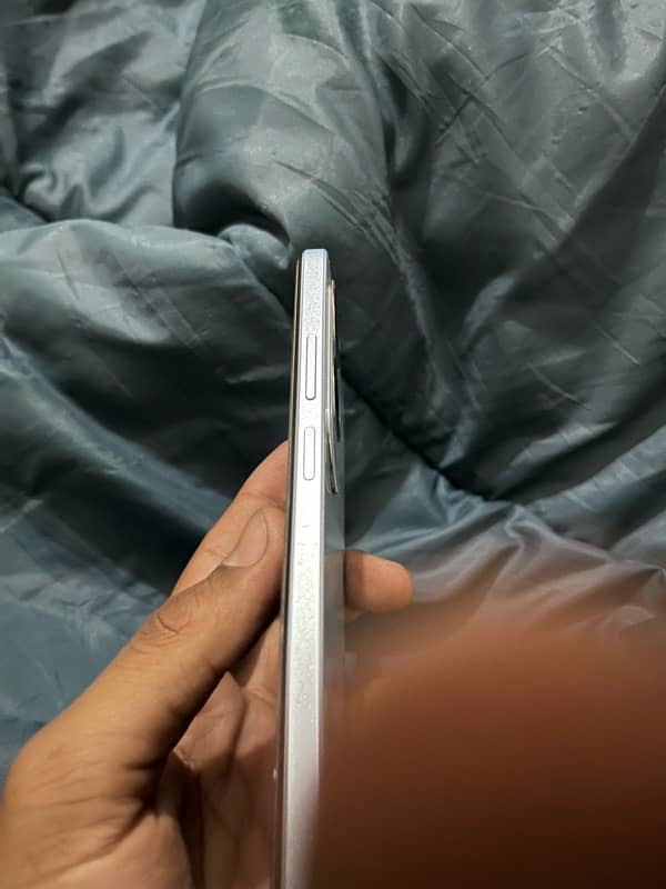 Oppo A60 for sale 3