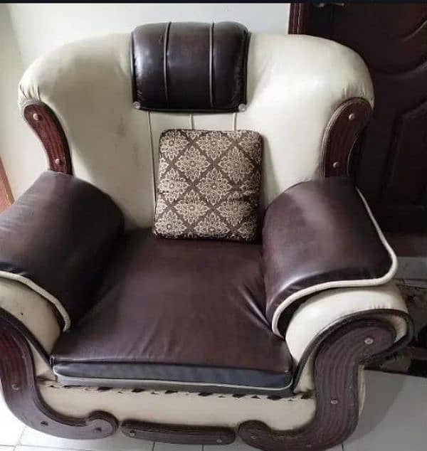 Sofa Set Urgent Sale 0