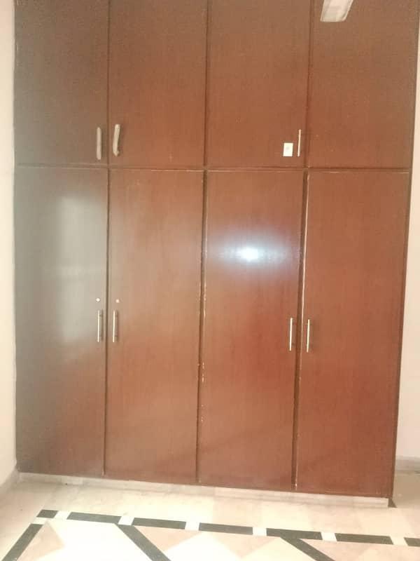 10 Marla Upper Portion For Rent UET Society Near Wapda Town 1