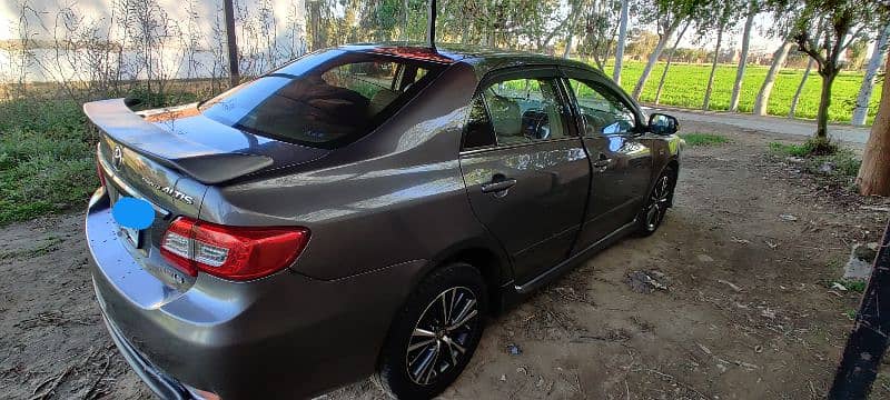 Toyota Corolla Altis 2011 all genuine 4