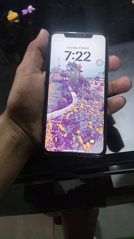 iPhone xsmax 256gb 5