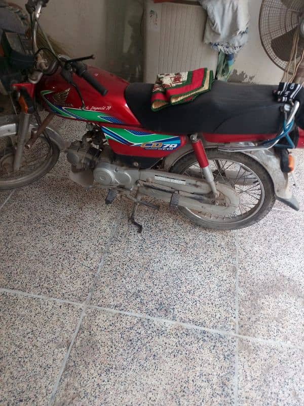 Honda CD 70 Bike 12