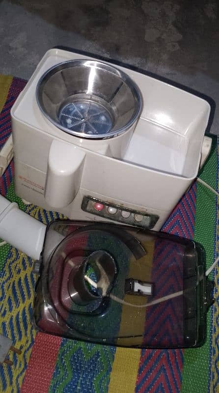 Very good condition Juicier machine for sale 5