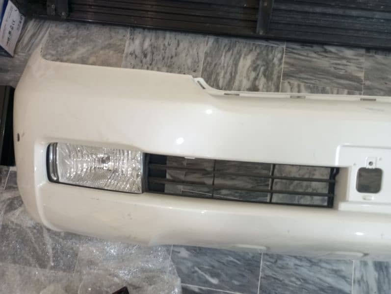 Land cruiser V8 headlights,back lights,side skirts ,bonut cover,grill 7