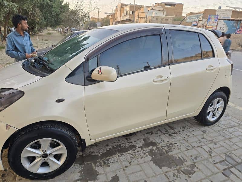 Toyota Vitz 2005 9